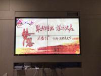 云南昆明世紀(jì)城vivo體驗(yàn)店拼接屏系統(tǒng)